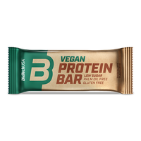 Proteínová tyčinka BioTechUSA Vegan Protein Bar bez obsahu laktózy a lepku, s proteínom z rastlinných zdrojov, chutnou čokoládovou polevou.