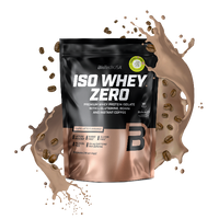 Prémiový srvátkový proteínový izolát Iso Whey Zero 2270 g od BioTechUSA, bez cukru, bez laktózy* a lepku, s Native Whey Isolate s extra pridanými BCAA. S kávou.